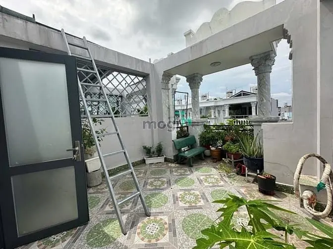 Đường Nguyễn Duy Cung Phường 12 Quận Gò Vấp Cũ.