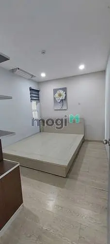 Cho Thuê Chung Cư Hqc Bình Trưng Đông Quận 2. 2Pn 2Wc, Bancon. 8Tr