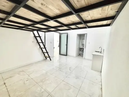 Phòng Tầng Trệt Rộng 30M2 Sẵn Máy Lạnh Gần Sân Golf Tân Sơn Nhất