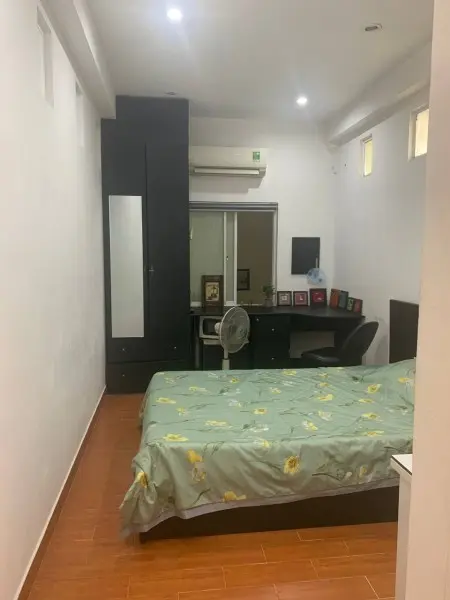 Cho Thuê Phòng Trọ 18 Tới 20M Vuông,Ngay Quận 1, Đường Nguyễn Thị Minh Khai Tiện Đi Lại Qua Các Quận