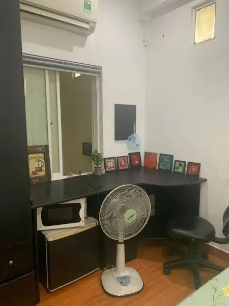 Cho Thuê Phòng Trọ 18 Tới 20M Vuông,Ngay Quận 1, Đường Nguyễn Thị Minh Khai Tiện Đi Lại Qua Các Quận