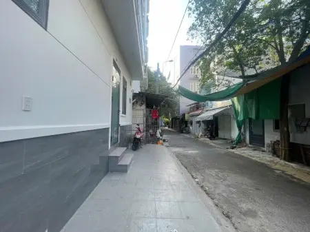 Duplex Mặt Tiền Đường-Ban Công Ngay Phạm Văn Bạch, Siêu Thoáng Mát Có Nội Thất