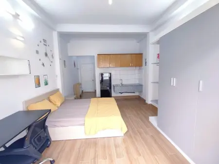 Cho Thuê Phòng Trọ Ban Công - Hẻm An Ninh - Yên Tỉnh - Ngay Lòng Chợ Tân Định - Cv Lê Văn Tám