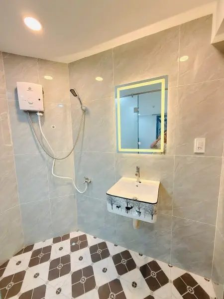 * Cho Thuê Căn Hộ Dịch Vụ Cao Cấp Mặt Tiền Âu Dương Lân Q8. Thang Máy, Full Nt, Mới Đẹp, Tự Do