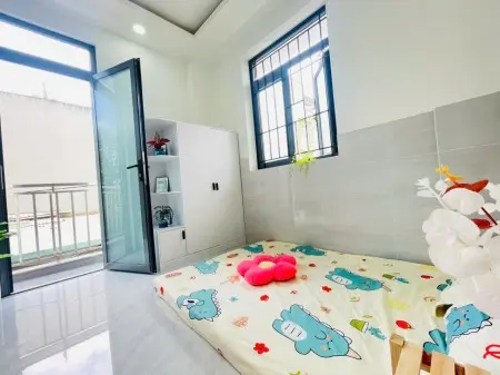 Duplex Mặt Tiền Đường-Ban Công Ngay Phạm Văn Bạch, Siêu Thoáng Mát Có Nội Thất