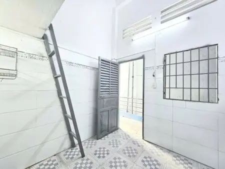 Phòng Thoáng, Gác Cao Ko Chung Chủ Gần Phạm Văn Đồng, Cửa Vân Tay Zá 2Tr