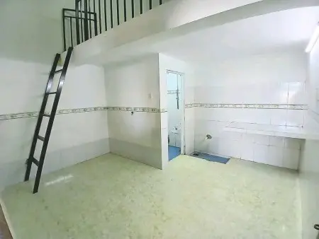 Phòng Trọ Gác Đúc Có Máy Lạnh Dĩ An