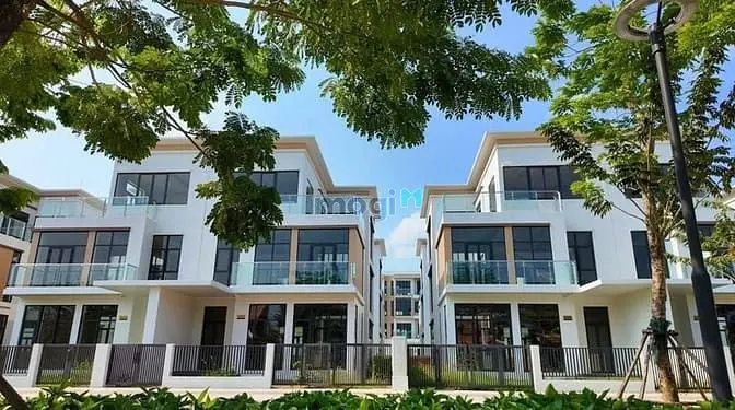 Bán Giá Cực Tốt Căn Biệt Thự Song Lập Ngay Trường Liên Cấp Fpt Long