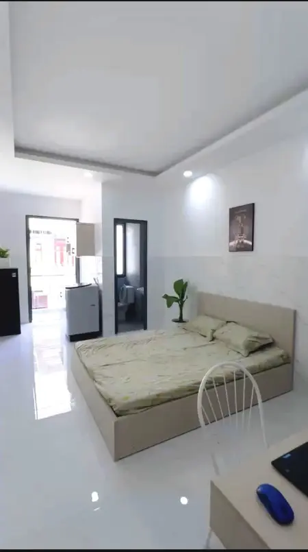 Cho Thuê Chdv Full Nội Thất Ban Công Lớn Máy Giặt Riêng Nằm Ngay Ngã Tư Hàng Xanh Gần Q1,2,3,...