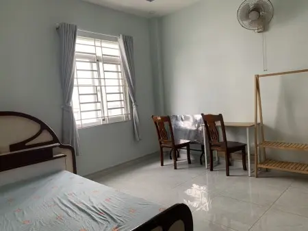 Nhà Cho Nữ Thuê Gần Trường Đại Học, Chợ, Siêu Thi, Bến Xe Bus Metro