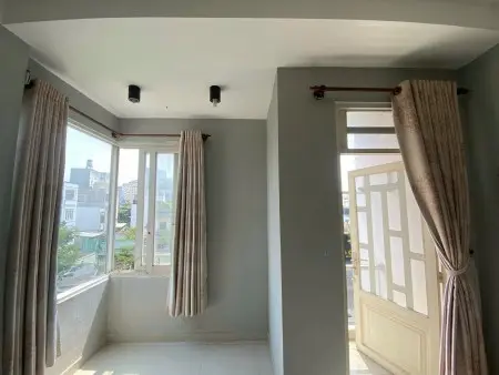 Phòng Thoáng Mát Gần Trương Định, Giá Từ 3Tr5