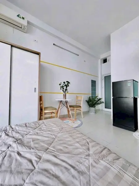 Cho Thuê Phòng Sáng, Thoáng Ban Công, Xa Bếp - Điện Biên Phủ, Bình Thạnh Gần Q1, Q2, Q3, Phú Nhuận