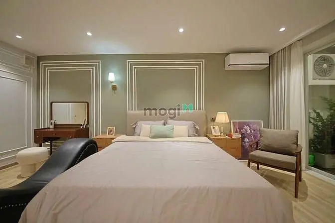 Cần Bán Gấp Căn Hộ Hưng Vượng 2 Dt 143M2, 2Pn, 3Wc, Giá 12 Tỷ Mới 100%