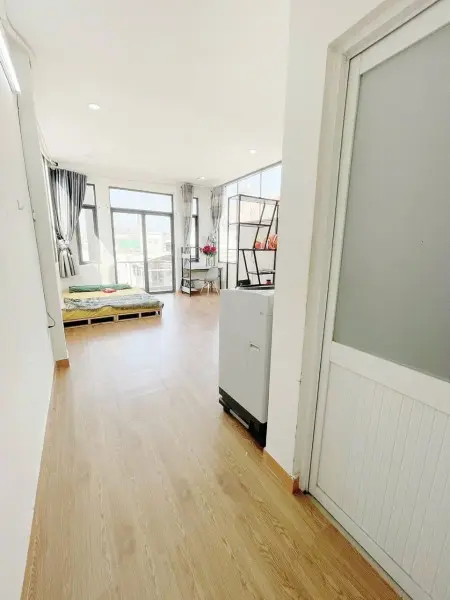 Phòng Rộng 45M2 Full Nt Ban Công Đường Phan Văn Trị Gần Đại Học Văn Lang, Công Nghiệp