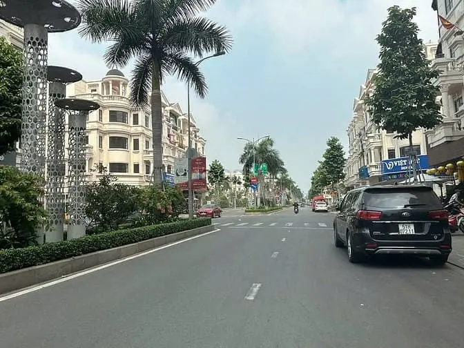 Nhà Phố 5 Lầu + Hầm Ngay Cityland P10 Ngang 5M 100M2 View Lotte 25 Tỷ