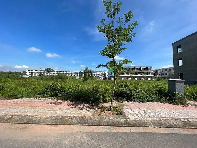 Bán Đất P.bửu Long Đường F6 3,5 Tỷ Shr 80M2 Đường 8M Kdc An Ninh