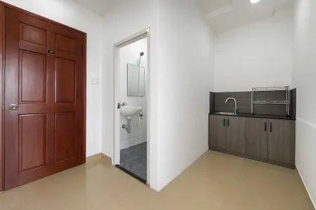 Phòng Trọ 1 Phòng Ngủ Tách Bếp Ban Công Riêng Gần Đại Học Hutech, Gần Landmark Đường Ung Văn Khiêm