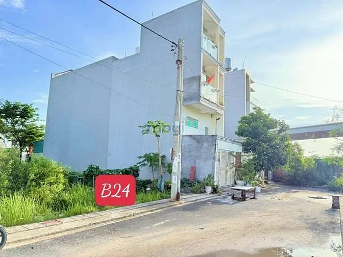 Cần Bán Lô Đất 230 Nguyễn Xiển Gần Kđt Vinhomes Grandpark 50M 3Ty250