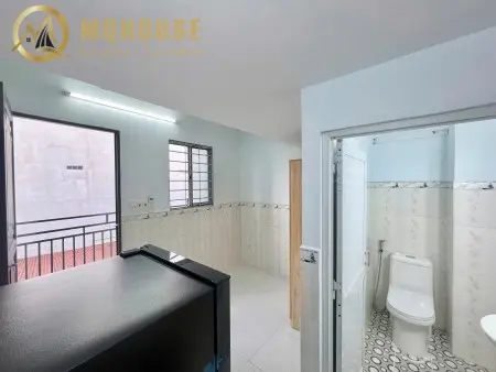Duplex Ban Công Cách Vlu Chỉ 300M