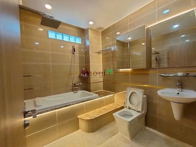 Nhà Full Nội Thất, 5 Tầng 6 Phòng Ngủ, Đường Bùi Tư Toàn