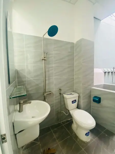 Phòng Cho Nvvp, Sv Năm 3,4. Yên Tĩnh, An Ninh Gần Ngã 4 Thủ Đức.