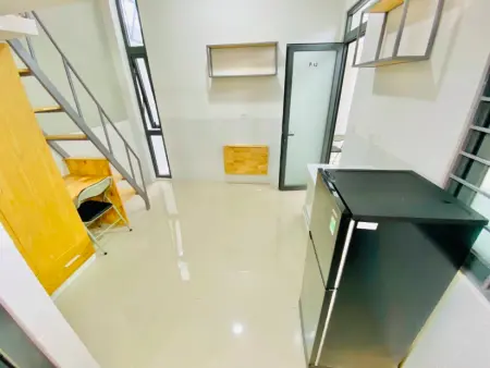 Phòng Cho Thuê Gác Lửng Full Nội Thất Gần Đại Học Ngoại Thương Bình Thạnh
