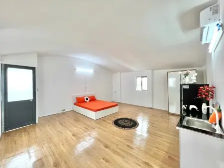 Phòng Trọ Giá Rẻ Cho Thuê Ban Công Rộng Gần Đh Kinh Tế, Bách Khoa, Y Khoa Phạm Ngọc Thạch