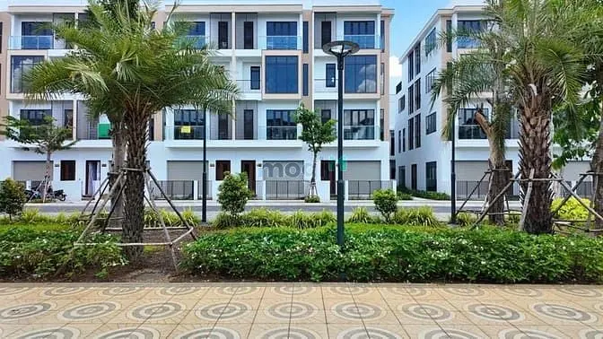 Bán Giá Cực Tốt Căn Biệt Thự Song Lập Ngay Trường Liên Cấp Fpt Long An