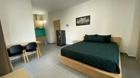 Phòng Trọ Quận 4 – Cửa Sổ Thoáng + Máy Giặt Riêng – Tôn Thất Thuyết