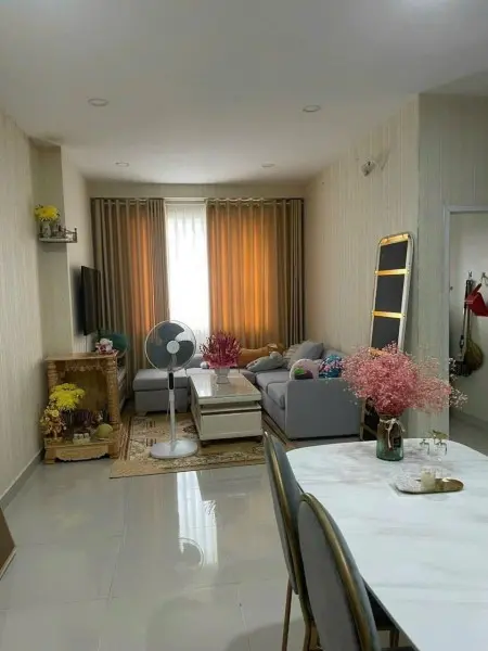 C/C Topaz Garden, Trịnh Đình Thảo, Tp, 70M2, 2Pn, 2Wc, Ntcb, 9Tr/Th.