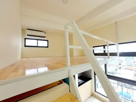 Ngay Chợ Hoàng Hoa Thám - Gác Lửng Mới Xây, Thang Máy