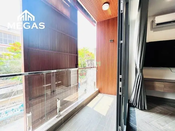 🔥 Cho Thuê Căn Hộ Ngay Vincom - Ban Công Luxury - Máy Giặt Riêng 🔥