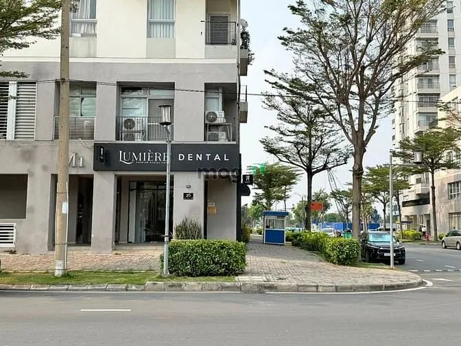 Bán Shophouse Phú Mỹ Hưng Căn Góc Đường Raymondieene Và Đường B Giá Rẻ