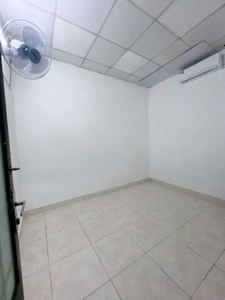 Gia Đình Cho Thuê Phòng Trọ Sinh Viên Hoàng Văn Thụ, Có Bếp, Máy Lạnh