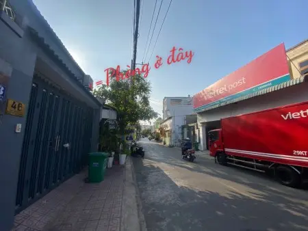 Phòng Trọ Mặt Tiền Nhà + Kệt Hợp Kinh Doanh Tốt ( Đường Nhựa Lớn )