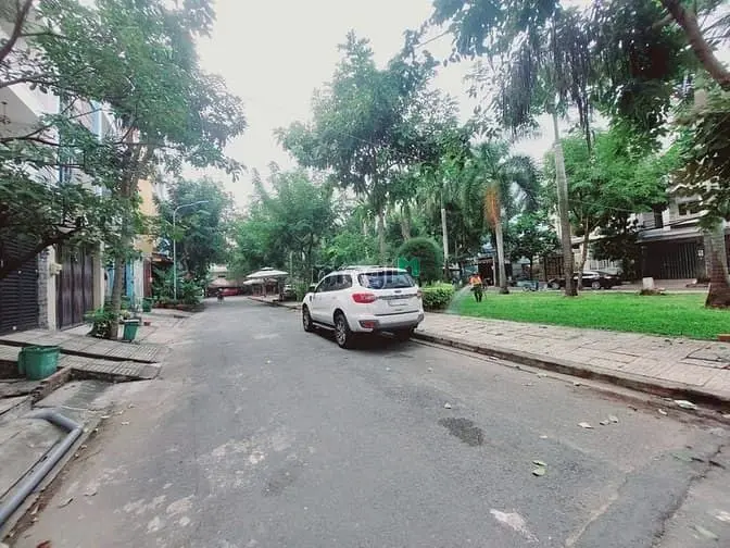 Bán Đất- Ngay Cv Đặng Thùy Trâm, P13- Dt 92M- Gần Đạị Học Văn Lang