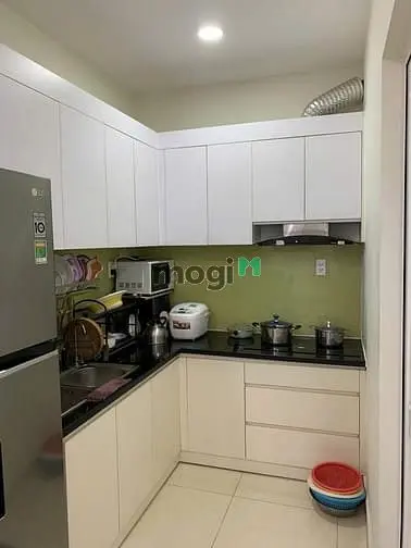 C/C Đặng Văn Ngữ, Phú Nhuận, Căn Góc, 100M2, 3Pn, 2Wc, Giá 15Tr/Tháng.
