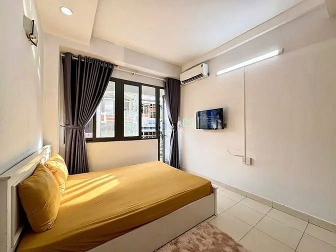 Căn Hộ Bancol Thoáng Mát, Nội Thất Đầy Đủ Đối Diện Vn Quốc Tự Quận 10