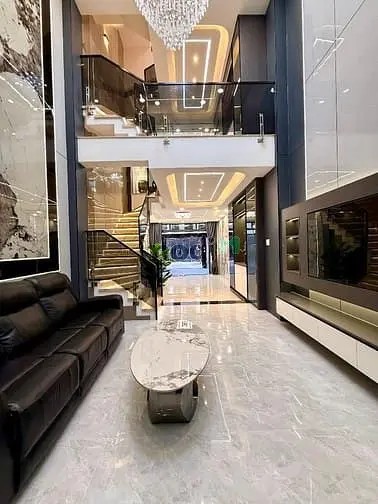 Nhà Ngay Ngã Tư Ga, Dt:4X22M, Lửng, 3Lầu, 4Pn, Sân Xe Hơi, P.thờ