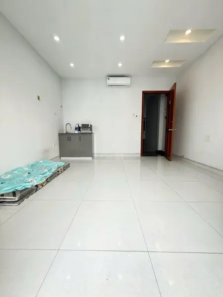 Phòng #3Tr2 Có Ban Công, Đẹp Kiên Cốgần Đh Ntt... Tại Sao Ko Ởphòng 25M2, Máy Lạnh, Ban Công