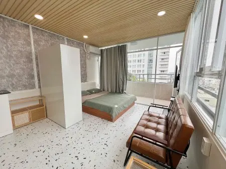 Căn Hộ Full Nội Thất Ban Công Thoáng Ngay Trung Tâm Quận 1 Gần Chợ Bến Thành