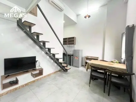 Duplex 2 Giường - 40M2 - Full Nội Thất - Máy Giặt Riêng, Sofa Ngay Go Ntt