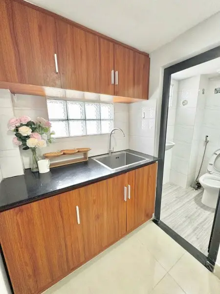 Duplex Gác Cao _ Gần Hàng Xanh