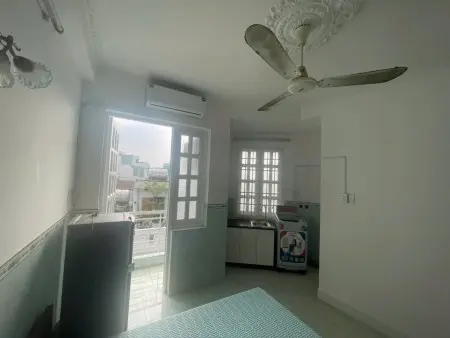 Chính Chủ Cho Thuê Chdv Huỳnh Văn Bánh, P.13, Phú Nhuận
