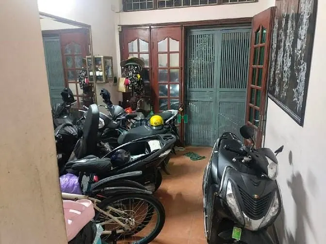 Hiếm Có! Nhà Đẹp Hoàng Hoa Thám