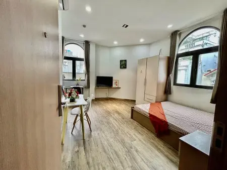 Cho Thuê Chdv Full Nội Thất Ban Công Lớn Nằm Ngay Trung Tâm Bình Thạnh Gần Ngã Tư Hàng Xanh Gần Q1