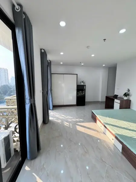 Cho Thuê Ccmn/Studio Đầy Đủ Nội Thất, Mặt Đường Lĩnh Nam (Hn)