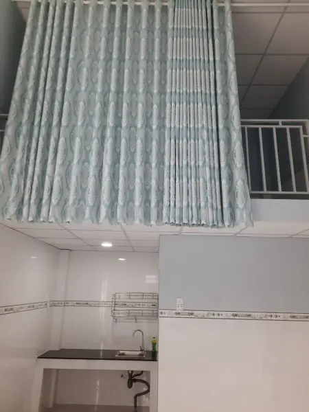 Phòng Còn Mới 35M2. Gác Xép 15M2. Có Cổng Riêng. Lô Góc. Điện Nước Tính Giá Hộ Gia Đinh