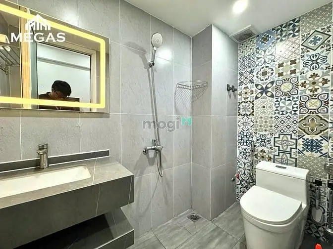 Căn Hộ Duplex - Full Nội Thất - Ban Công Ngay Công Viên Làng Hoa