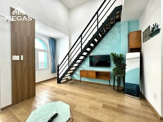 Căn Hộ Duplex - Full Nội Thất - Ban Công Ngay Công Viên Làng Hoa